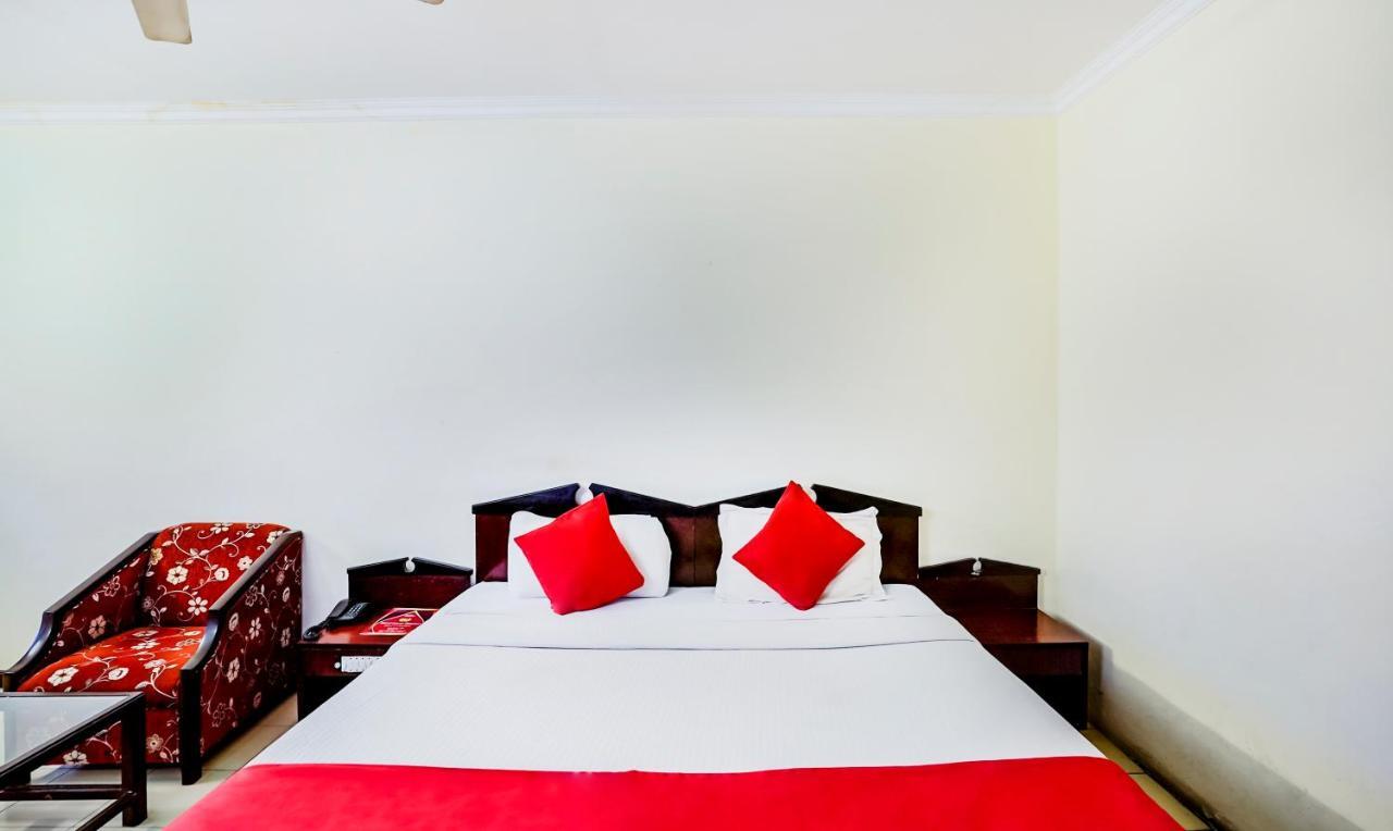 Hotel Oscar Regency Панчкула Экстерьер фото