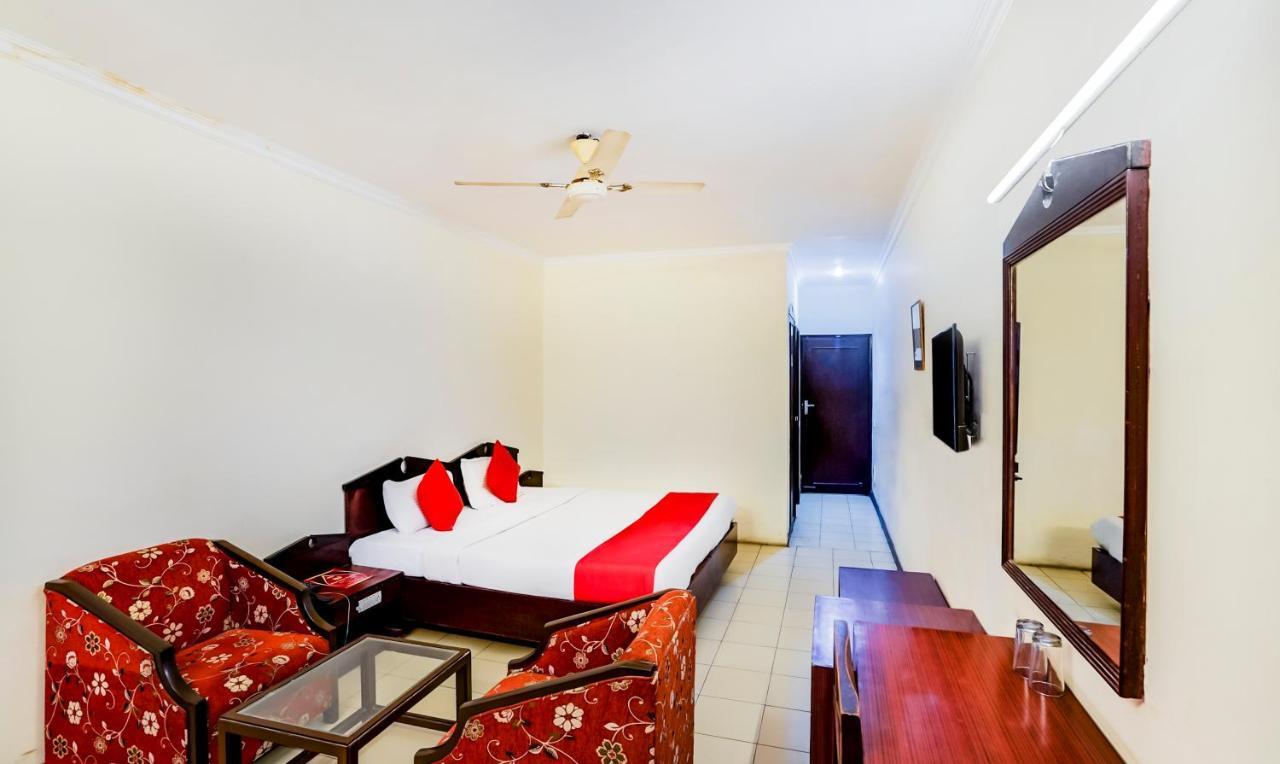 Hotel Oscar Regency Панчкула Экстерьер фото