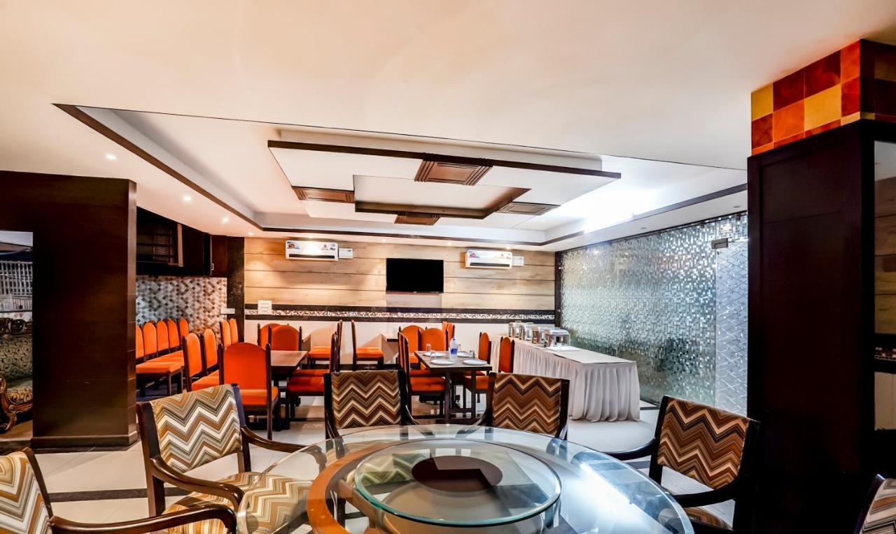Hotel Oscar Regency Панчкула Экстерьер фото